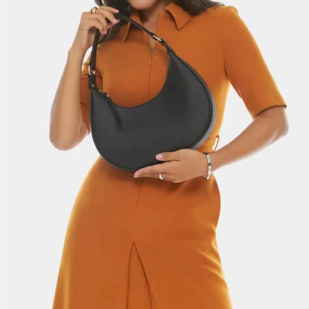 Elegant Black Shoulder Bag - Picture 9 of 9